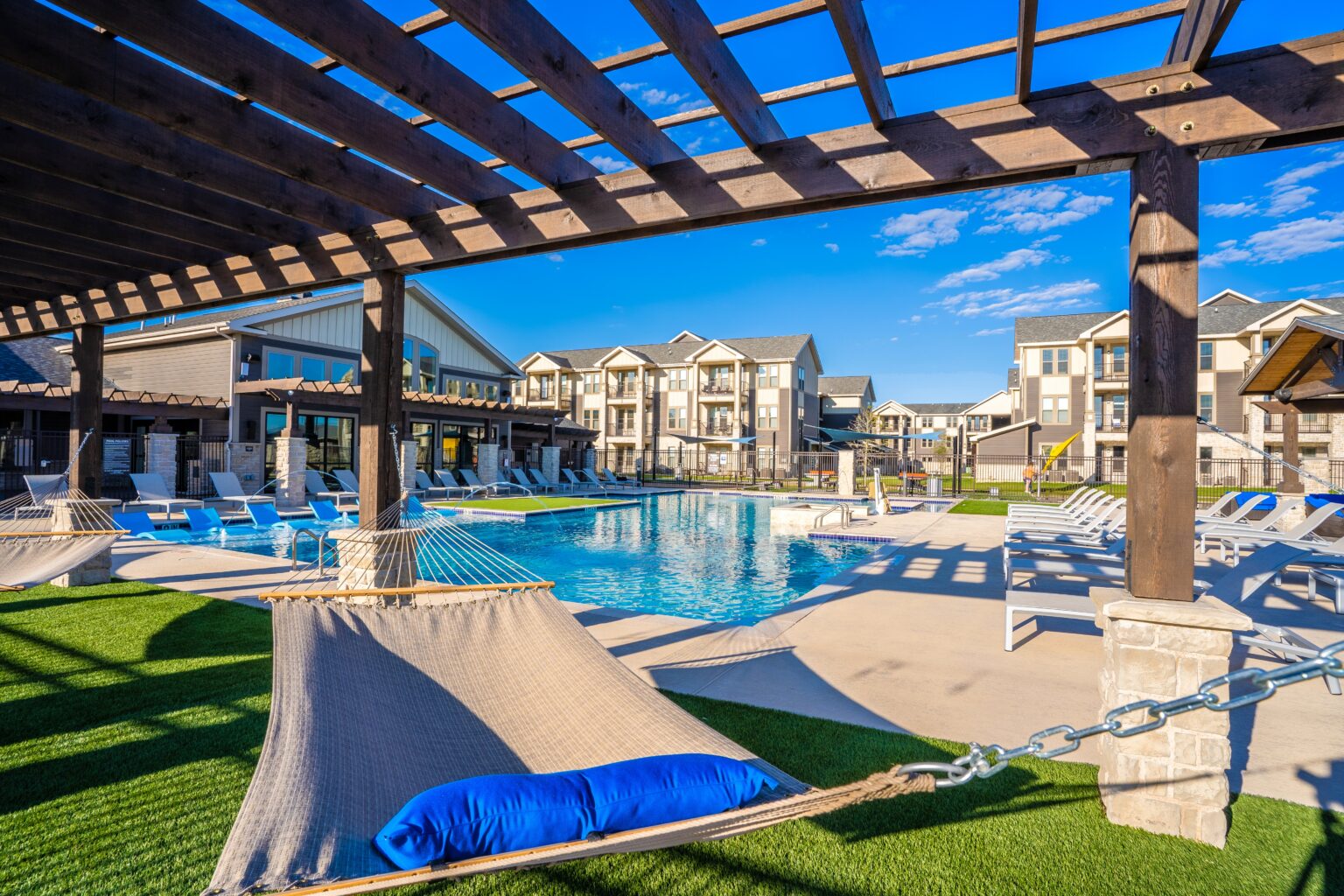Poolside Hammock Garden
